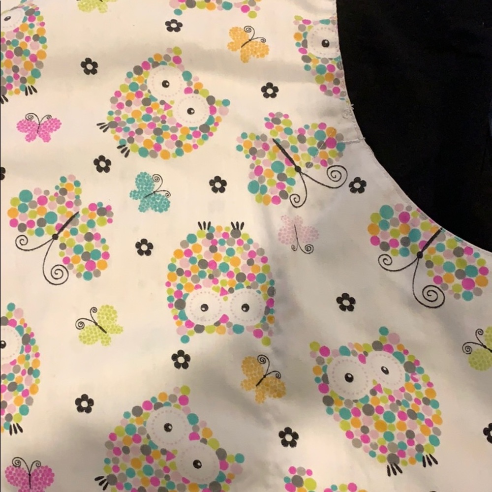 Scrub top - Picture 2 of 3